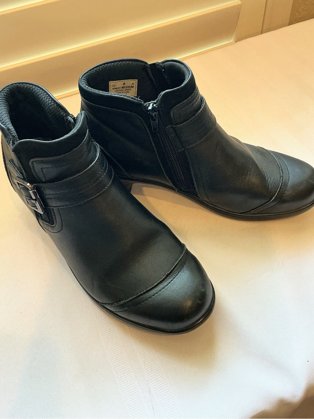 Orthofeet Bioheels “Emma” style Black Leather Ankle Boots Size 8
